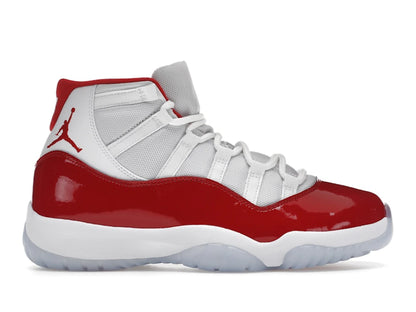 Jordan 11 Retro en cereza (2022)
